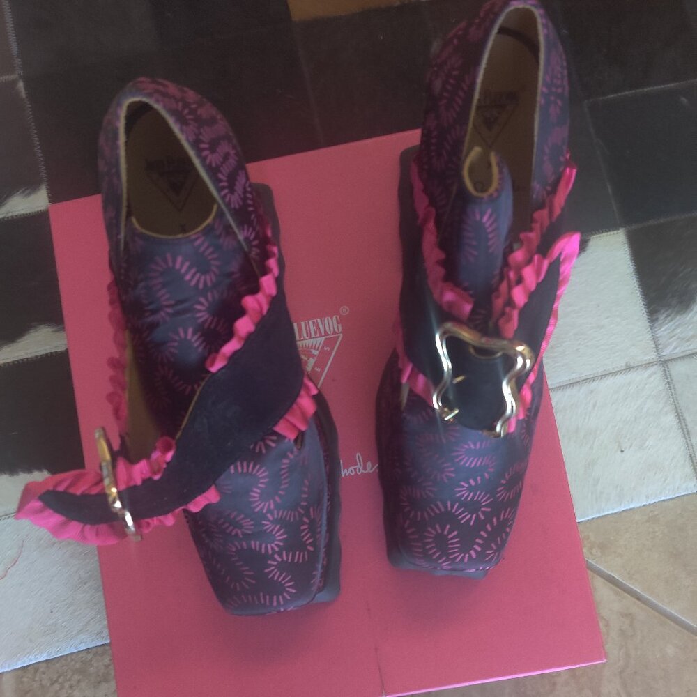 John Fluevog for Zandra Rhodes munster shoes size 13 W 11M New